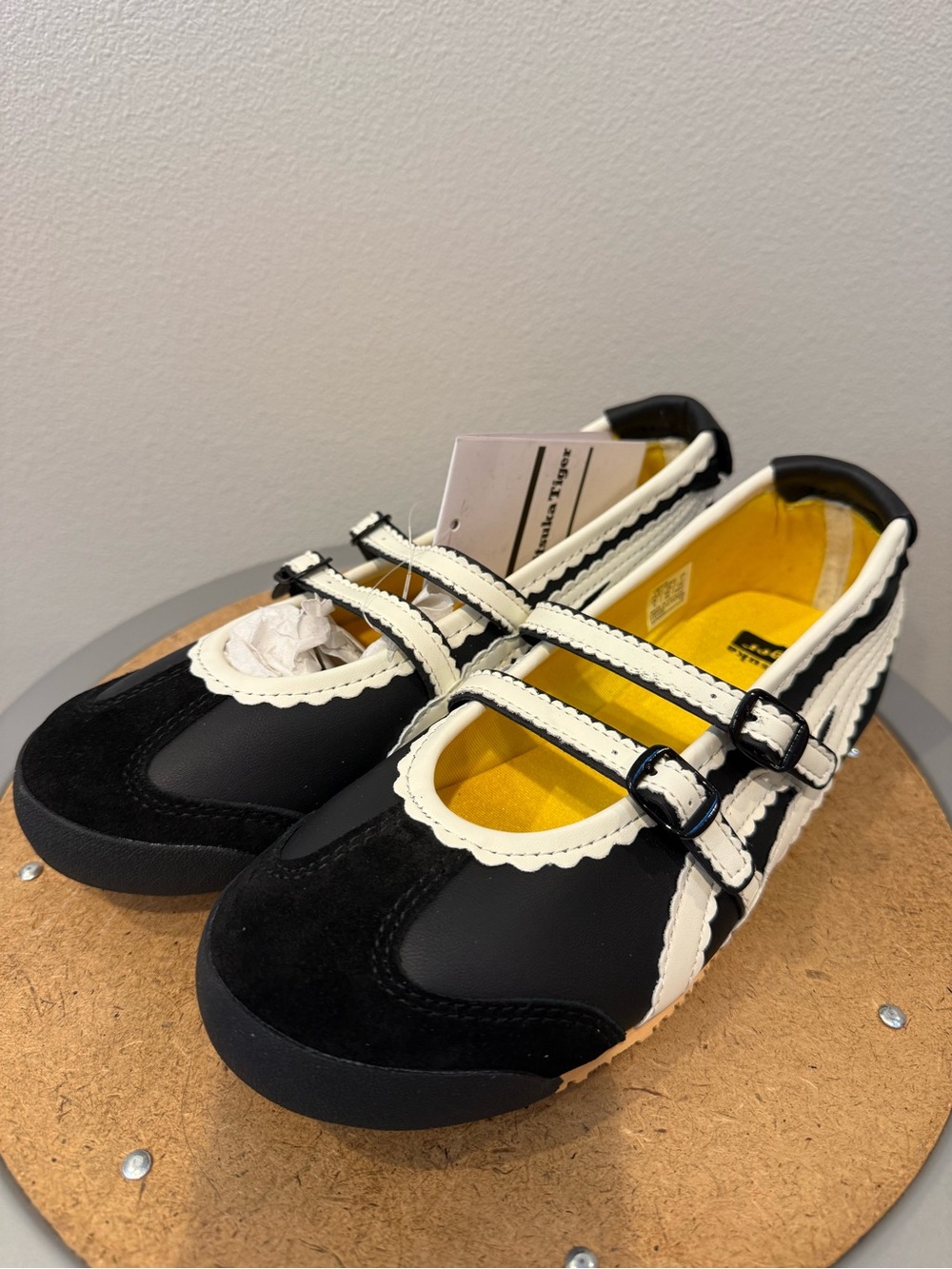 Onitsuka Tiger Mexico 66 TGRD by Asics Black and White Mary Jane Sneakers - Picture 2 of 7